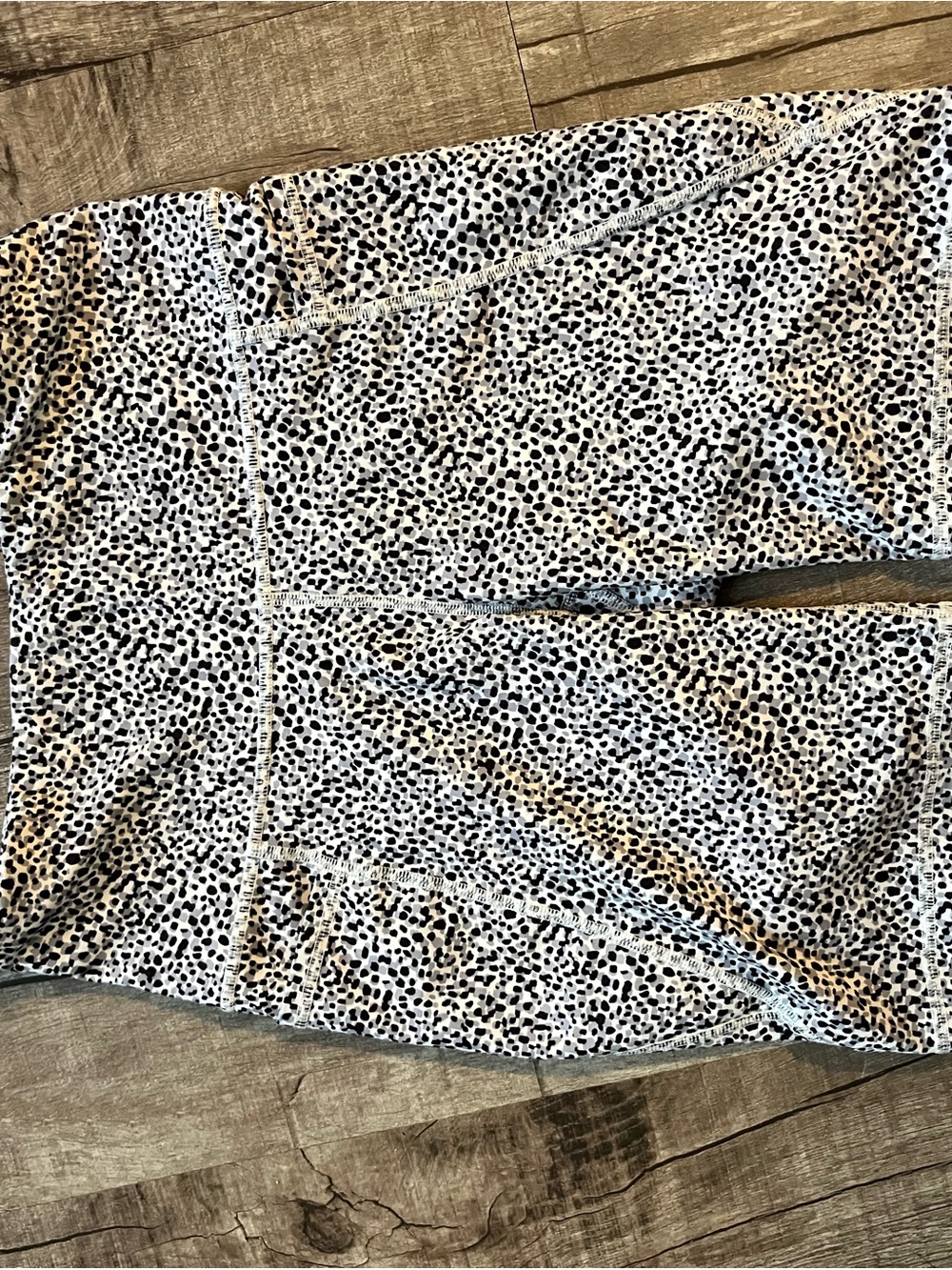 High-Waist Animal Print Leggings - Black & White